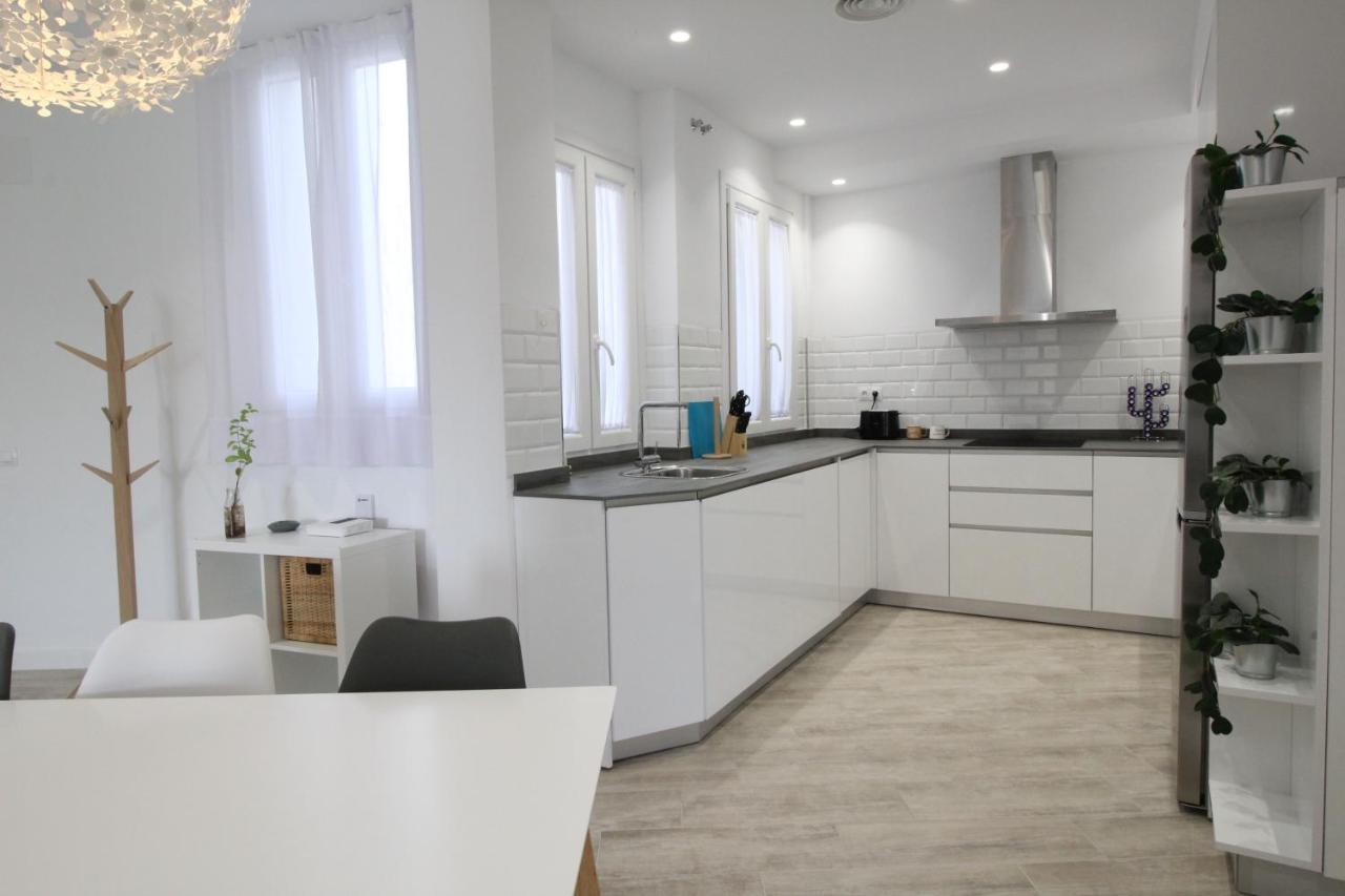 Del Parque Flats Puerto Apartment มาลากา ภายนอก รูปภาพ